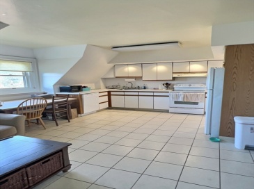 25 Garrison, Brookline, Massachusetts, 2 Bedrooms Bedrooms, 3 Rooms Rooms,1 BathroomBathrooms,Residential Lease,For Rent,Garrison,73551679