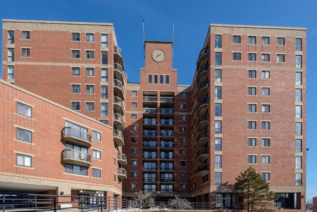 15 N Beacon S, Boston, Massachusetts, 1 Bedroom Bedrooms, 3 Rooms Rooms,1 BathroomBathrooms,Residential Lease,For Rent,N Beacon S,73551687