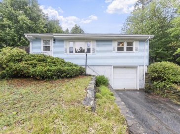 107 W Main St, Westminster, Massachusetts, 2 Bedrooms Bedrooms, 6 Rooms Rooms,2 BathroomsBathrooms,Residential,For Sale,W Main St,73540568