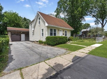 25 Prince Avenue, West Springfield, Massachusetts, 3 Bedrooms Bedrooms, 6 Rooms Rooms,1.5 BathroomsBathrooms,Residential,For Sale,Prince Avenue,73539772