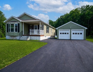 102 Topaz Terrace, Gardner, Massachusetts, 3 Bedrooms Bedrooms, 5 Rooms Rooms,2 BathroomsBathrooms,Residential,For Sale,Topaz Terrace,73551675