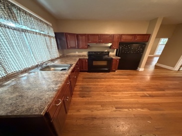 32 Warren St, Taunton, Massachusetts, 3 Bedrooms Bedrooms, 5 Rooms Rooms,1 BathroomBathrooms,Residential Lease,For Rent,Warren St,73551521 32 Warren St, Taunton, Massachusetts, 3 Bedrooms Bedrooms, 5 Rooms Rooms,1 BathroomBathrooms,Residential Lease,For Rent,Warren St,73551521