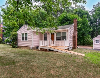 9 Howell, Sudbury, Massachusetts, 2 Bedrooms Bedrooms, 7 Rooms Rooms,1 BathroomBathrooms,Residential,For Sale,Howell,73551753