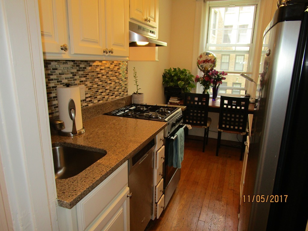 116 Riverway, Boston, Massachusetts, 2 Rooms Rooms,1 BathroomBathrooms,Residential Lease,For Rent,Riverway,73551794