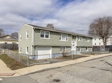 35 Nelson Ave, Lowell, Massachusetts, 3 Bedrooms Bedrooms, 4 Rooms Rooms,1 BathroomBathrooms,Residential Lease,For Rent,Nelson Ave,73551821 35 Nelson Ave, Lowell, Massachusetts, 3 Bedrooms Bedrooms, 4 Rooms Rooms,1 BathroomBathrooms,Residential Lease,For Rent,Nelson Ave,73551821