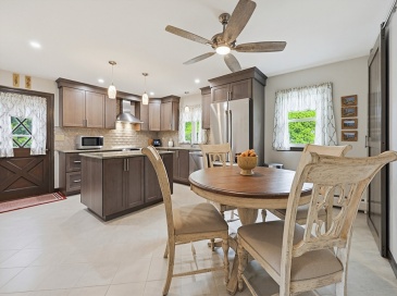 3 King St, Bristol, Rhode Island, 3 Bedrooms Bedrooms, 5 Rooms Rooms,2 BathroomsBathrooms,Residential,For Sale,King St,73551501 3 King St, Bristol, Rhode Island, 3 Bedrooms Bedrooms, 5 Rooms Rooms,2 BathroomsBathrooms,Residential,For Sale,King St,73551501