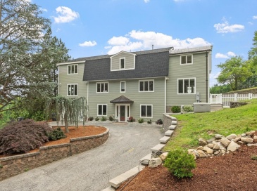 60 Murphy, Hudson, Massachusetts, 3 Bedrooms Bedrooms, 9 Rooms Rooms,3.5 BathroomsBathrooms,Residential,For Sale,Murphy,73551402