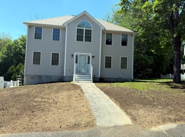 25 Winston Circle, Haverhill, Massachusetts, 4 Bedrooms Bedrooms, 8 Rooms Rooms,2.5 BathroomsBathrooms,Residential,For Sale,Winston Circle,73551764