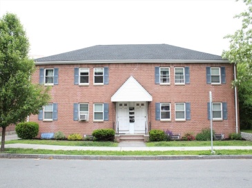29 Aldrich Rd, Watertown, Massachusetts, 2 Bedrooms Bedrooms, 4 Rooms Rooms,1 BathroomBathrooms,Residential Lease,For Rent,Aldrich Rd,73551791 29 Aldrich Rd, Watertown, Massachusetts, 2 Bedrooms Bedrooms, 4 Rooms Rooms,1 BathroomBathrooms,Residential Lease,For Rent,Aldrich Rd,73551791