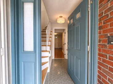 174 Adams St, Newton, Massachusetts, 2 Bedrooms Bedrooms, 5 Rooms Rooms,2.5 BathroomsBathrooms,Residential Lease,For Rent,Adams St,73551831