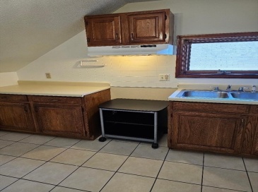 11-19 Cook Street, Fall River, Massachusetts, 2 Bedrooms Bedrooms, 4 Rooms Rooms,1 BathroomBathrooms,Residential Lease,For Rent,Cook Street,73551853