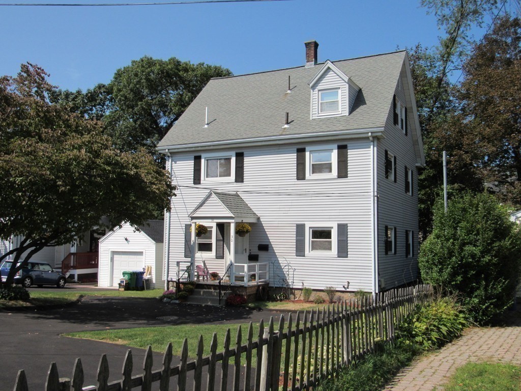 30 Beecher Street, Newton, Massachusetts, 1 Bedroom Bedrooms, 3 Rooms Rooms,1 BathroomBathrooms,Residential Lease,For Rent,Beecher Street,73551872