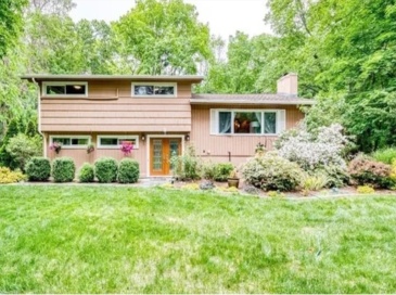 18 Winchester Dr, Lexington, Massachusetts, 4 Bedrooms Bedrooms, 9 Rooms Rooms,3 BathroomsBathrooms,Residential Lease,For Rent,Winchester Dr,73551873