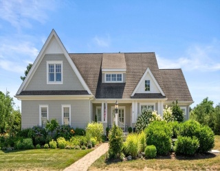 29 Chittenden Ln, Cohasset, Massachusetts, 4 Bedrooms Bedrooms, 10 Rooms Rooms,3.5 BathroomsBathrooms,Residential,For Sale,Chittenden Ln,73551699