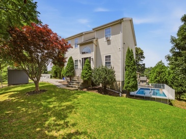 724 Woodman St, Fall River, Massachusetts, 3 Bedrooms Bedrooms, 6 Rooms Rooms,2 BathroomsBathrooms,Residential,For Sale,Woodman St,73551923