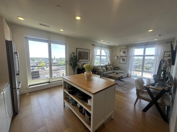 250 Meridian Street, Boston, Massachusetts, 1 Bedroom Bedrooms, 3 Rooms Rooms,1 BathroomBathrooms,Residential Lease,For Rent,Meridian Street,73551937