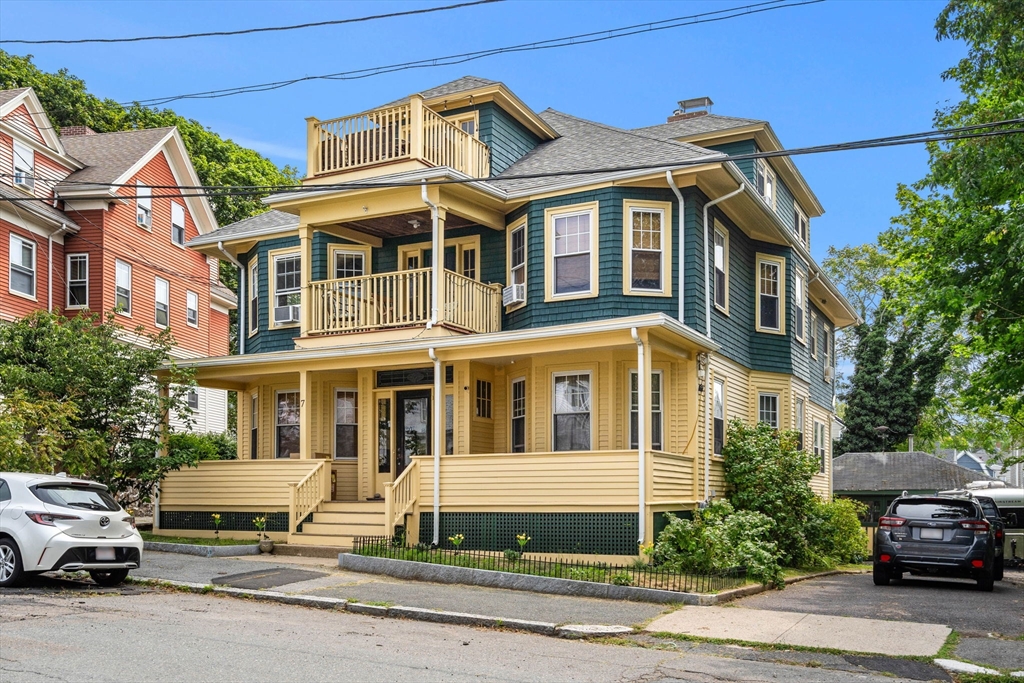 7 Pierce Ave, Beverly, Massachusetts, 1 Bedroom Bedrooms, 4 Rooms Rooms,1 BathroomBathrooms,Residential Lease,For Rent,Pierce Ave,73543309