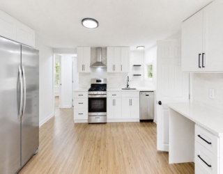 291 Broadway, Haverhill, Massachusetts, 2 Bedrooms Bedrooms, 4 Rooms Rooms,1 BathroomBathrooms,Residential,For Sale,Broadway,73551961