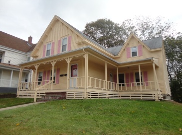 38 Winter St, Franklin, Massachusetts, 2 Bedrooms Bedrooms, 4 Rooms Rooms,1 BathroomBathrooms,Residential Lease,For Rent,Winter St,73551970