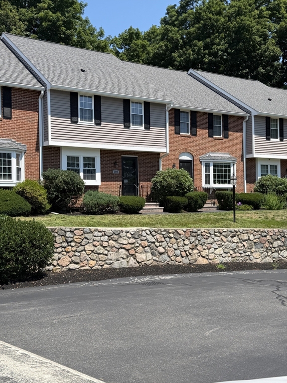 320 Newbury Street, Danvers, Massachusetts, 2 Bedrooms Bedrooms, 5 Rooms Rooms,1.5 BathroomsBathrooms,Residential,For Sale,Newbury Street,73552027