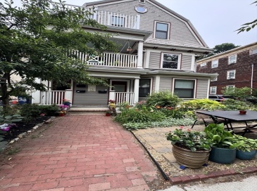 27 Dudley St, Cambridge, Massachusetts, 3 Bedrooms Bedrooms, 6 Rooms Rooms,1 BathroomBathrooms,Residential Lease,For Rent,Dudley St,73552052