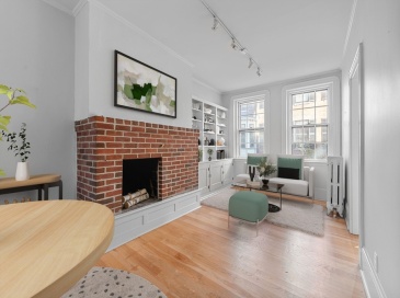 132 Myrtle St, Boston, Massachusetts, 2 Bedrooms Bedrooms, 4 Rooms Rooms,1 BathroomBathrooms,Residential Lease,For Rent,Myrtle St,73547879