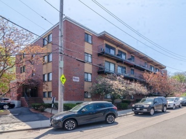 400 Savin Hill Ave., Boston, Massachusetts, 2 Bedrooms Bedrooms, 4 Rooms Rooms,1 BathroomBathrooms,Residential Lease,For Rent,Savin Hill Ave.,73539510