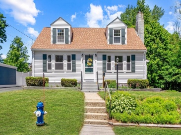 28 Valentine Rd, Framingham, Massachusetts, 4 Bedrooms Bedrooms, 7 Rooms Rooms,1.5 BathroomsBathrooms,Residential,For Sale,Valentine Rd,73525405