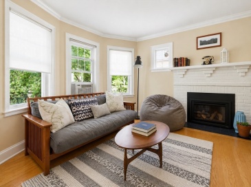 9 Seagrave, Cambridge, Massachusetts, 2 Bedrooms Bedrooms, 6 Rooms Rooms,1 BathroomBathrooms,Residential Lease,For Rent,Seagrave,73537590