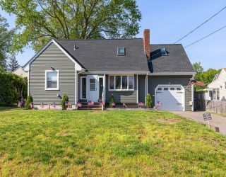 91 Sycamore St, Swansea, Massachusetts, 3 Bedrooms Bedrooms, 8 Rooms Rooms,2 BathroomsBathrooms,Residential,For Sale,Sycamore St,73521471