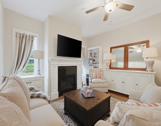 64 Palmetto Dr, Bellingham, Massachusetts, 2 Bedrooms Bedrooms, 6 Rooms Rooms,2.5 BathroomsBathrooms,Residential,For Sale,Palmetto Dr,73546055
