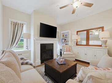 64 Palmetto Dr, Bellingham, Massachusetts, 2 Bedrooms Bedrooms, 6 Rooms Rooms,2.5 BathroomsBathrooms,Residential,For Sale,Palmetto Dr,73546055