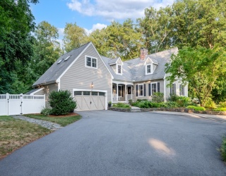 4 Dicarlo Rd, Hopkinton, Massachusetts, 4 Bedrooms Bedrooms, 12 Rooms Rooms,3 BathroomsBathrooms,Residential,For Sale,Dicarlo Rd,73551486