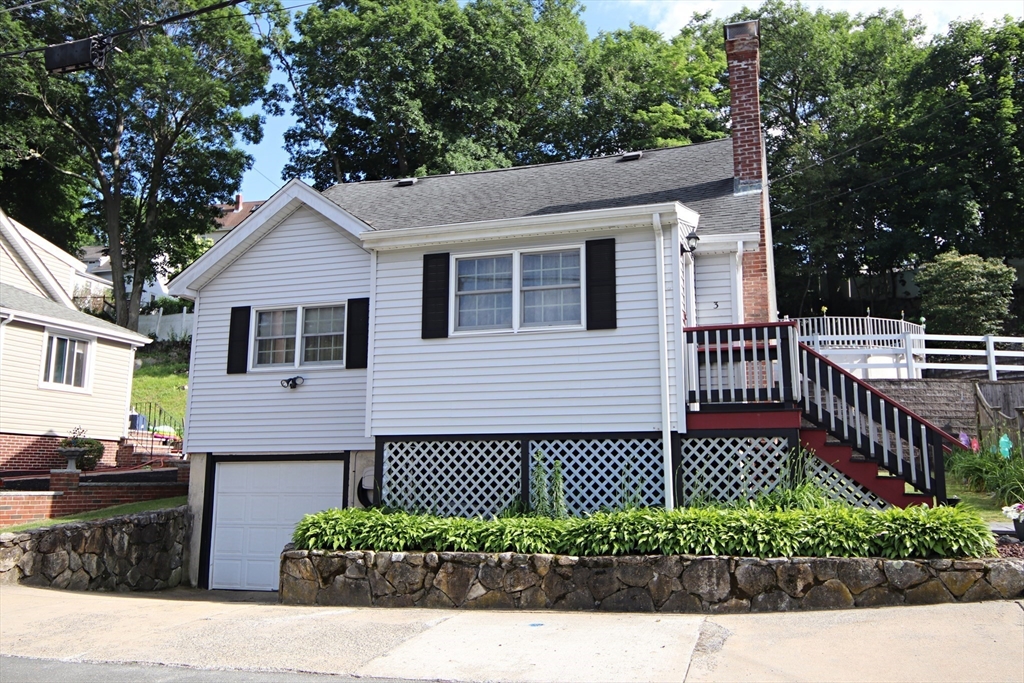 3 Bayrd Terrace, Malden, Massachusetts, 4 Bedrooms Bedrooms, 8 Rooms Rooms,2 BathroomsBathrooms,Residential,For Sale,Bayrd Terrace,73535876
