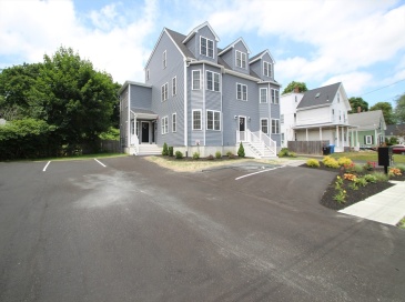 316 Commercial St, Whitman, Massachusetts, 2 Bedrooms Bedrooms, 4 Rooms Rooms,1 BathroomBathrooms,Residential Lease,For Rent,Commercial St,73549199