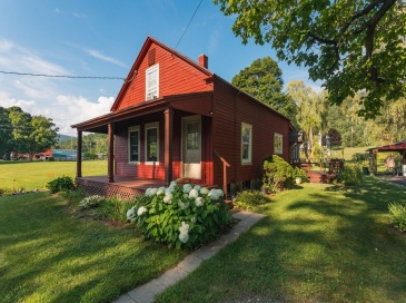 211 Main St, Shelburne, Massachusetts, 3 Bedrooms Bedrooms, 6 Rooms Rooms,1 BathroomBathrooms,Residential,For Sale,Main St,73552099 211 Main St, Shelburne, Massachusetts, 3 Bedrooms Bedrooms, 6 Rooms Rooms,1 BathroomBathrooms,Residential,For Sale,Main St,73552099