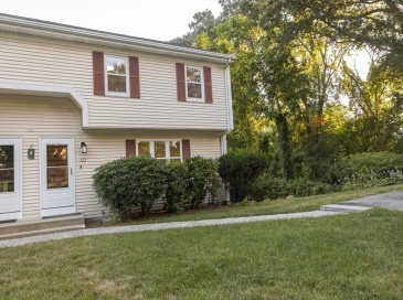 122 Leedham St, Attleboro, Massachusetts, 4 Bedrooms Bedrooms, 6 Rooms Rooms,1.5 BathroomsBathrooms,Residential Lease,For Rent,Leedham St,73552105