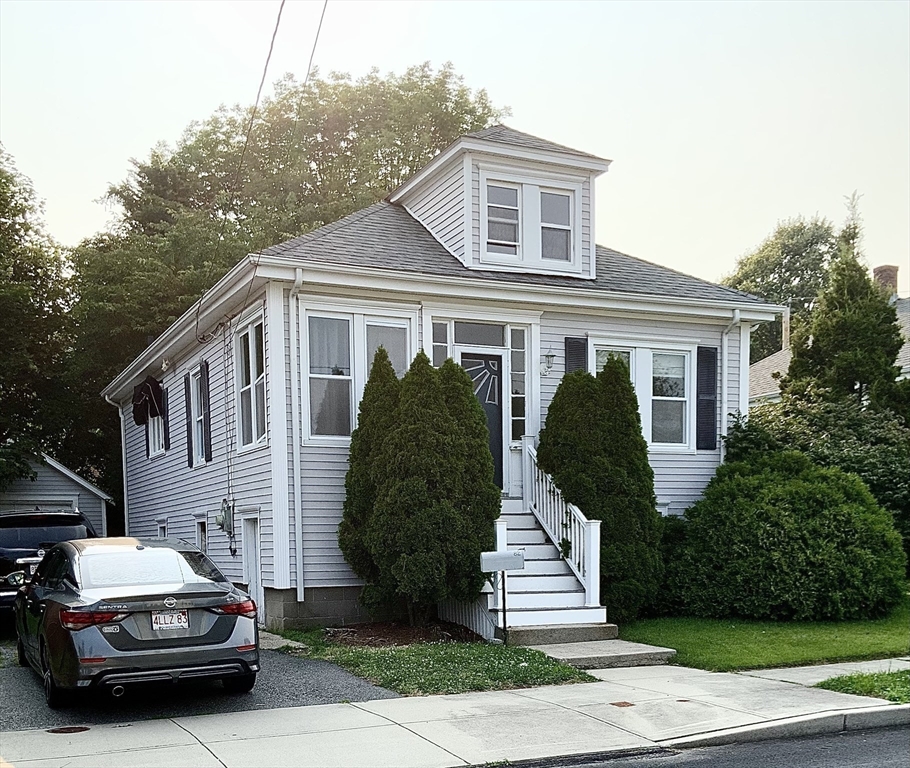 82 Francis St, Fairhaven, Massachusetts, 3 Bedrooms Bedrooms, 6 Rooms Rooms,1 BathroomBathrooms,Residential,For Sale,Francis St,73552084