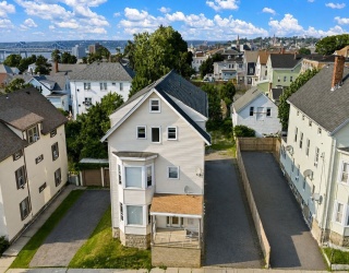 998 Middle, Fall River, Massachusetts, 9 Bedrooms Bedrooms, 15 Rooms Rooms,3 BathroomsBathrooms,Residential Income,For Sale,Middle,73552109