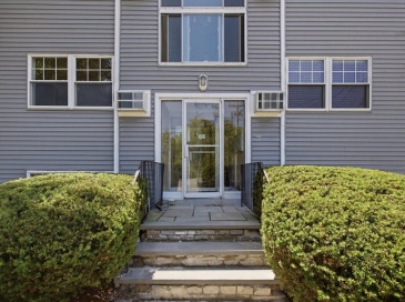 177 Franklin St, Stoneham, Massachusetts, 2 Bedrooms Bedrooms, 4 Rooms Rooms,1 BathroomBathrooms,Residential,For Sale,Franklin St,73546603 177 Franklin St, Stoneham, Massachusetts, 2 Bedrooms Bedrooms, 4 Rooms Rooms,1 BathroomBathrooms,Residential,For Sale,Franklin St,73546603