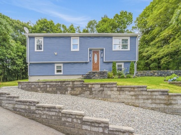 15 Sycamore Street, Millbury, Massachusetts, 5 Bedrooms Bedrooms, 8 Rooms Rooms,2 BathroomsBathrooms,Residential,For Sale,Sycamore Street,73552125