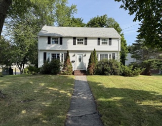 22 Arlington St, Dracut, Massachusetts, 3 Bedrooms Bedrooms, 7 Rooms Rooms,1.5 BathroomsBathrooms,Residential Lease,For Rent,Arlington St,73552154