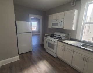 738 Washington Street, Norwood, Massachusetts, 2 Rooms Rooms,1 BathroomBathrooms,Residential Lease,For Rent,Washington Street,73552161