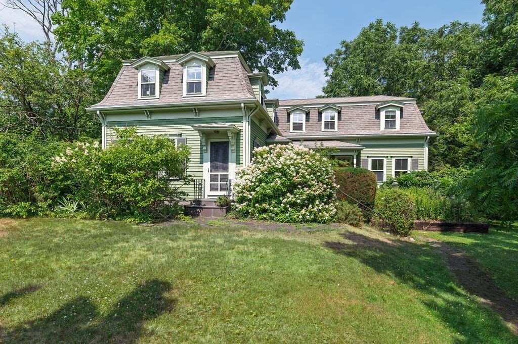 30 Mordecai Lincoln Rd, Scituate, Massachusetts, 4 Bedrooms Bedrooms, 11 Rooms Rooms,3 BathroomsBathrooms,Residential,For Sale,Mordecai Lincoln Rd,73552133