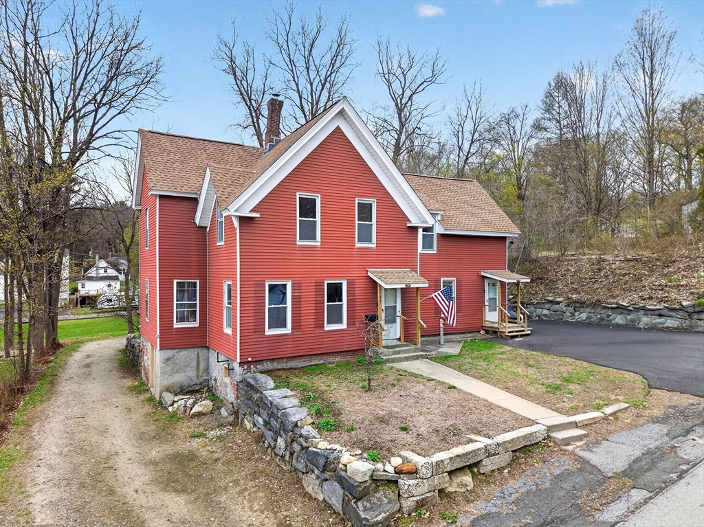 37 West Myrtle, Orange, Massachusetts, 2 Bedrooms Bedrooms, 5 Rooms Rooms,1 BathroomBathrooms,Residential Lease,For Rent,West Myrtle,73552170