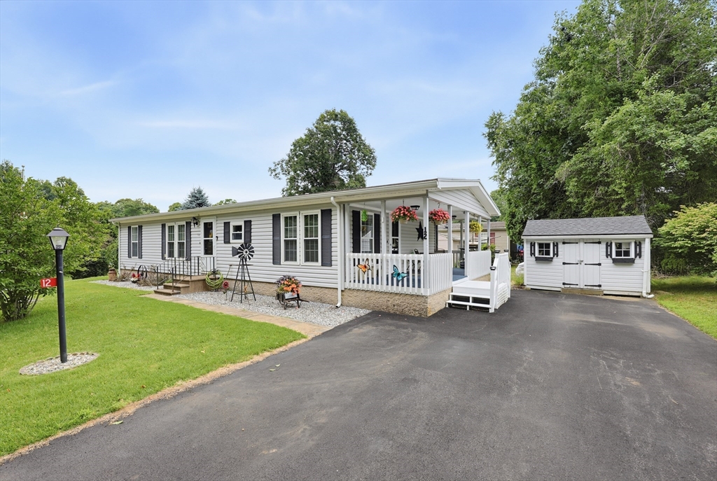 12 Fox Run, Brookfield, Massachusetts, 3 Bedrooms Bedrooms, 5 Rooms Rooms,2 BathroomsBathrooms,Residential,For Sale,Fox Run,73552171