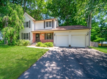 7 Bunker Cir, East Longmeadow, Massachusetts, 4 Bedrooms Bedrooms, 8 Rooms Rooms,2.5 BathroomsBathrooms,Residential,For Sale,Bunker Cir,73552174