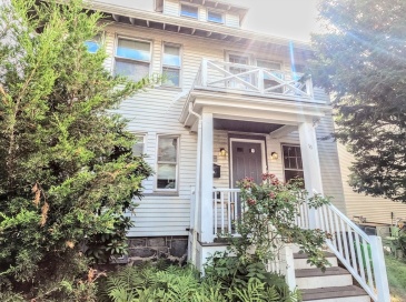 11 Roseway St., Boston, Massachusetts, 2 Bedrooms Bedrooms, 7 Rooms Rooms,1 BathroomBathrooms,Residential Lease,For Rent,Roseway St.,73552172