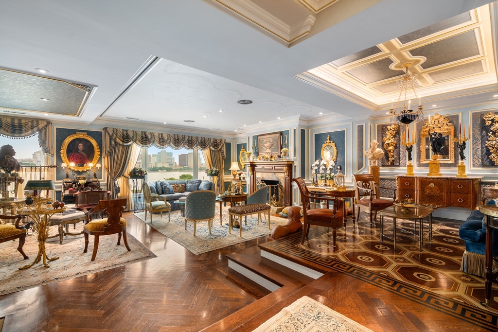316 Beacon St, Boston, Massachusetts, 3 Bedrooms Bedrooms, 7 Rooms Rooms,2.5 BathroomsBathrooms,Residential,For Sale,Beacon St,73552178
