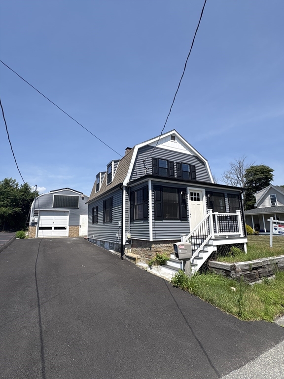 11 Boylston St, Acushnet, Massachusetts, 3 Bedrooms Bedrooms, 5 Rooms Rooms,1.5 BathroomsBathrooms,Residential,For Sale,Boylston St,73475431